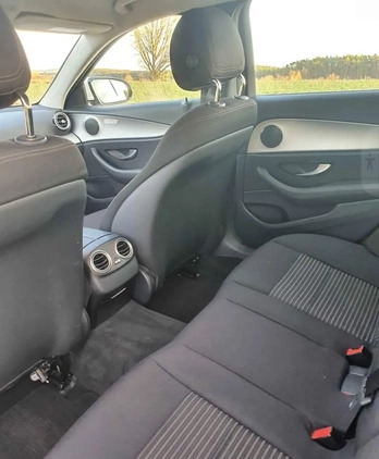 Mercedes-Benz Klasa E cena 140000 przebieg: 140000, rok produkcji 2019 z Wągrowiec małe 154